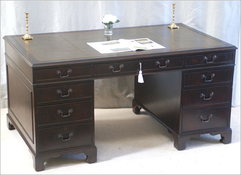 2064 Antique Edwardian Mahogany Pedestal Desk